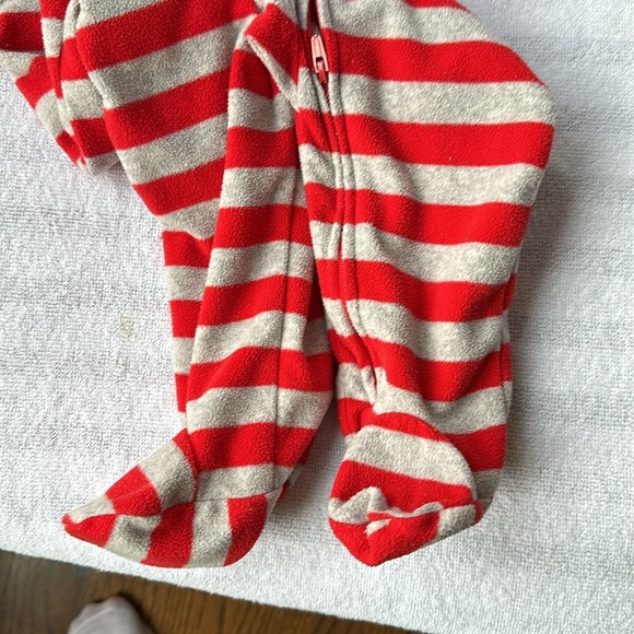 Carters 6-9m onesie jacket - Picture 2 of 2